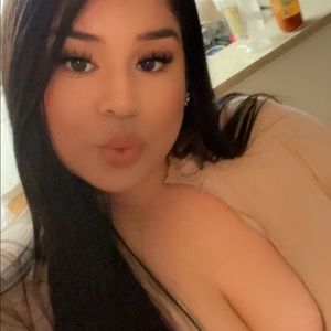 Meet your Posher, Jasmine